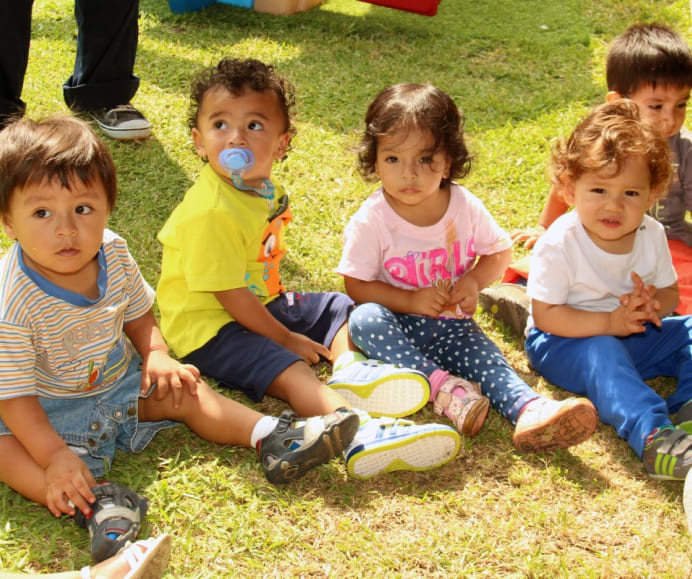 Butzelkinder Kindertagespflege Kinder draußen